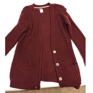 Maroon knit sweater